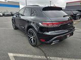 Used 2024 Porsche Macan image 3