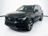 Used 2024 Volvo XC40 B5 Core image 3