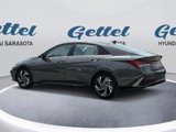 New 2025 Hyundai Elantra Limited image 4