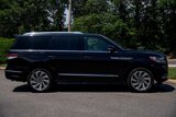 Used 2022 Lincoln Navigator Reserve image 5