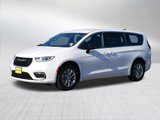 New 2025 Chrysler Pacifica Select image 3