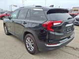 Used 2024 GMC Terrain SLT image 3