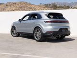 Certified 2024 Porsche Cayenne S image 3
