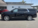 Used 2023 Cadillac Escalade ESV Premium Luxury image 2