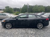 Used 2017 Ford Fusion SE w/ Fusion SE Technology Package image 2