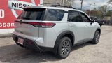 New 2025 Nissan Pathfinder SV w/ SV Premium Package image 4