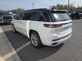 Used 2024 Jeep Grand Cherokee Summit image 4