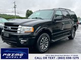 Used 2017 Ford Expedition XLT image 3