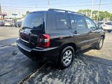 Used 2005 Toyota Highlander 4WD V6 w/ 3rd Row image 5