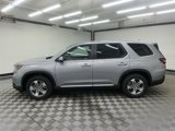 New 2025 Honda Pilot EX-L image 2