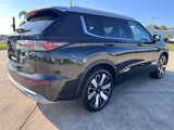 New 2025 Mitsubishi Outlander AWD image 3
