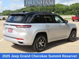New 2025 Jeep Grand Cherokee Summit image 3