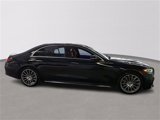 Used 2025 Mercedes-Benz S 580e 4MATIC Sedan image 4