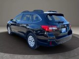 Used 2018 Subaru Outback 2.5i Premium image 3