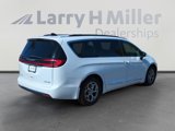 Certified 2023 Chrysler Pacifica Limited image 5