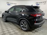 Used 2025 Ford Escape ST-Line w/ Equipment Group 301A image 4