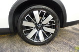 New 2025 Mitsubishi Outlander SE image 4