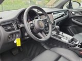 Used 2025 Porsche Macan image 4
