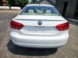 Used 2014 Volkswagen Passat TDI SE image 5
