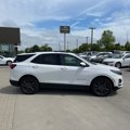 Used 2023 Chevrolet Equinox RS image 3