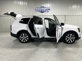 Used 2022 Kia Telluride S image 2