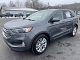 Used 2022 Ford Edge Titanium image 2