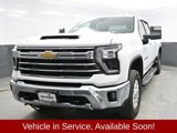 Used 2024 Chevrolet Silverado 2500 LTZ image 2