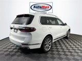 Used 2024 BMW X7 xDrive40i w/ Premium Package image 2