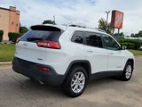 Used 2017 Jeep Cherokee Latitude w/ True North Edition image 6
