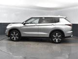 New 2025 Mitsubishi Outlander SE image 2