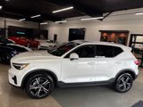 Used 2025 Volvo XC40 B5 Core image 4