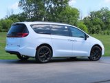 New 2025 Chrysler Pacifica Limited w/ Uconnect Theater Family Group image 3