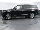 Used 2022 Lincoln Navigator Reserve image 5