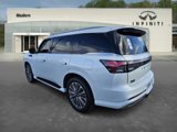 New 2025 INFINITI QX80 Luxe image 4