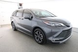 Used 2025 Toyota Sienna Platinum image 3