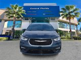 New 2025 Chrysler Pacifica Select image 3