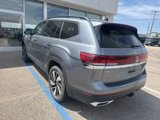 Used 2025 Volkswagen Atlas SE image 6