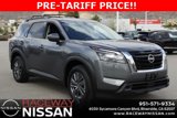 New 2025 Nissan Pathfinder SV image 2