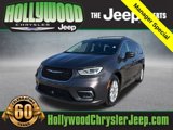 Used 2022 Chrysler Pacifica Touring-L image 1