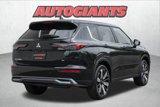 New 2025 Mitsubishi Outlander SE image 4