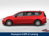 New 2025 Chrysler Pacifica Select image 3