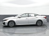 Used 2023 Nissan Altima 2.5 SV image 3
