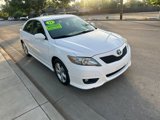 Used 2011 Toyota Camry LE image 2