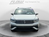 Used 2024 Volkswagen Tiguan SE image 2