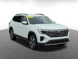 Used 2024 Volkswagen Atlas SE image 3