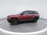 Used 2024 Jeep Grand Cherokee Altitude image 4