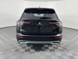 New 2025 Mitsubishi Outlander SE image 4