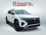 New 2025 Volkswagen Atlas Peak Edition SE image 2