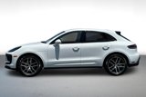 Certified 2025 Porsche Macan image 2