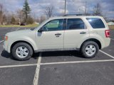 Used 2009 Ford Escape XLT image 2